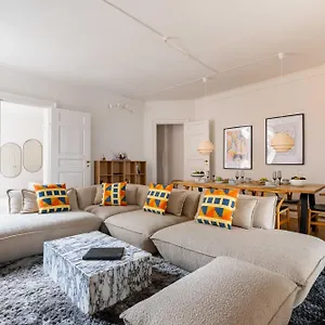 Apartment Rare 4br W Unique Details In Cph, Copenhagen